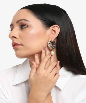 Kundan Pearl Loops 1