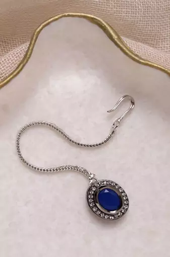 Kundan Maang Tikka