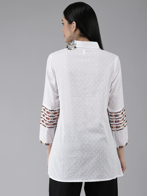 White embroidered blended cotton cotton-tops 3