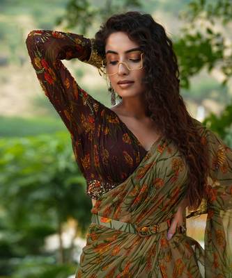 Bageecha Sage Green Ruffle Saree 9