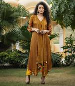 Trevron Dhaani Kurta With Rangeen Dhaagey