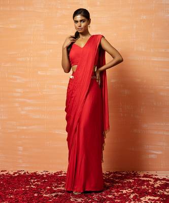 Red Predraped Saree With Lace Work 1