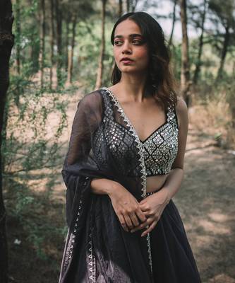 Siyah Olive Green Lehenga Set 2