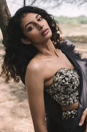 Ulfat Olive Green Saree