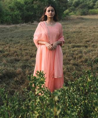 Ruuh Peach Kurta Set 5