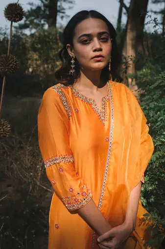 Zardiyaan Orange Kurta Set