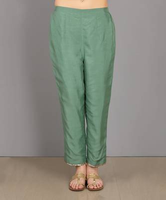 Zoha Embreled Kurta Set 5