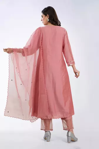 Onion Pink Rizvi