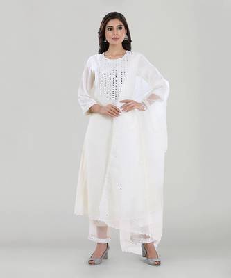 Off White Jhanjhar 1