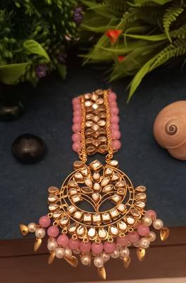 Pink maang-tikka with Earrings in Very Light Weight Kundan for Wedding 4