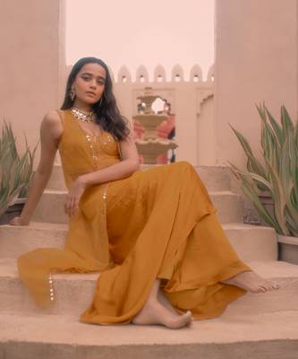 Mustard Pavitra 10