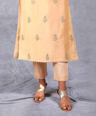 Cream Resham 7