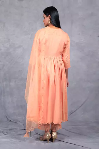 Peach Dipta