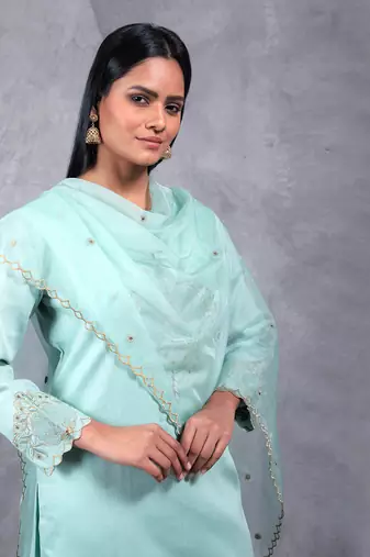 Mint Noor