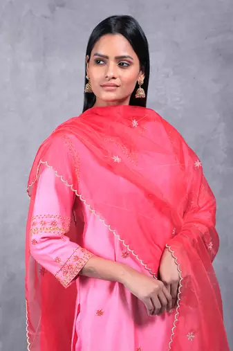 Blish Pink Kamal