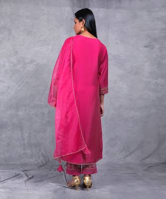 Magenta Nalini 4