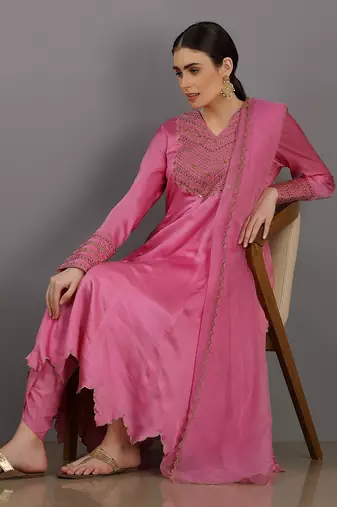 Blush Pink Faiza