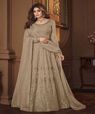 Ethnic Salwaar Kameez With Heavy Embroidery Work For Wedding Season 1