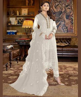 Amazing White Colour Dress For Trendy Looks In Wedding Season 1