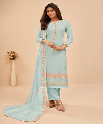 Trendy Fashion Wear Heavy Salwaar Kameez With Sophesticated Looks 1