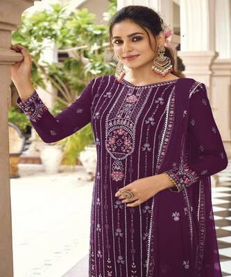 Ethnic Fancy Salwaar Suit For Treny Girlsh Looks In Purple Colour 2