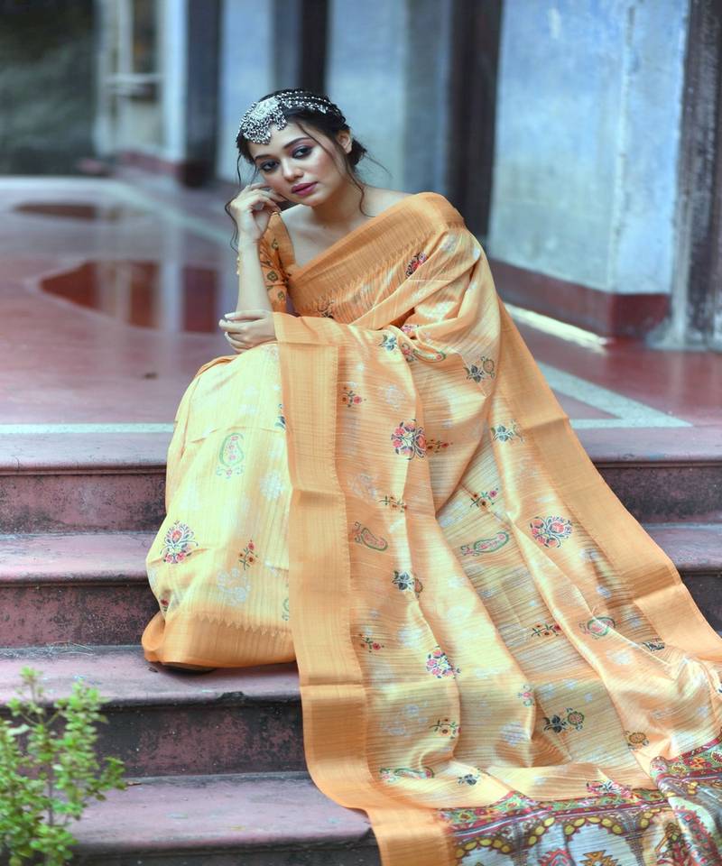 Classy Party Wear Saree In Peaceful Girlish Peach Colour