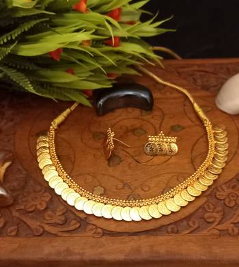 Alloy Temple Jewellery Necklace Set 3