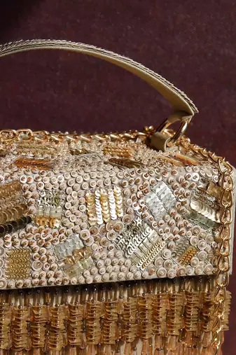 Rizuana clutch