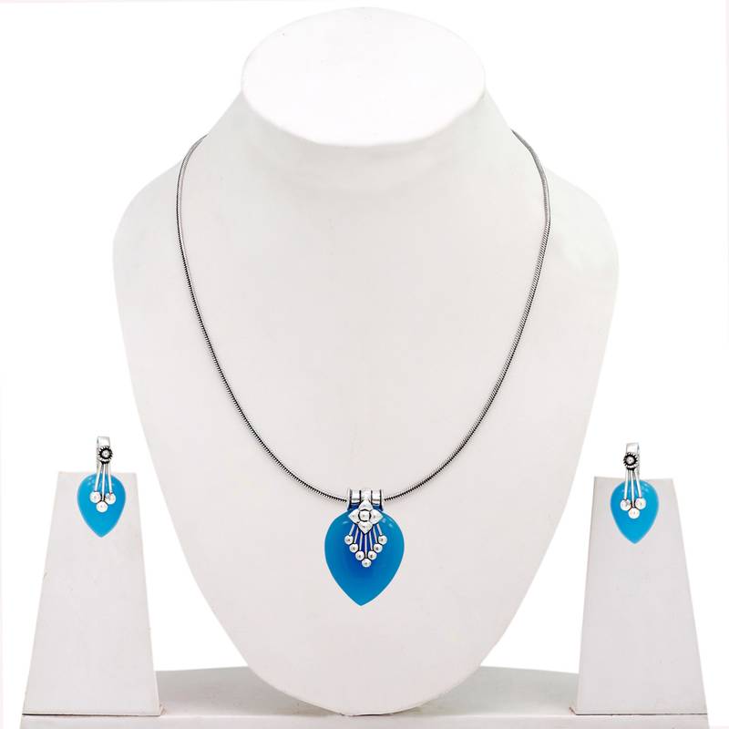 Paan Shape Oxidised Silver Plated Feroza Pendant Set