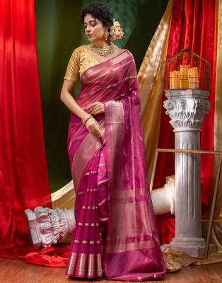 HOUSE OF BEGUMs Handloom Wine Organza Saree with Blouse Piece 4