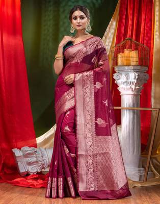 HOUSE OF BEGUMs Handloom Wine Organza Saree with Blouse Piece 4
