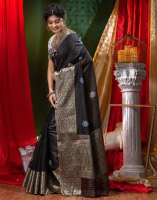 HOUSE OF BEGUMs Pure Organza Black With Meena Work with Blouse Piece 3