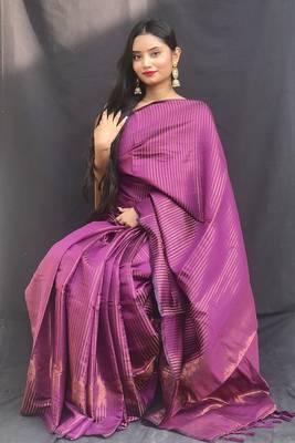 Purple Woven silk blend Saree With Blouse 2