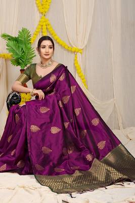 Pink Woven silk blend Saree With Blouse 2