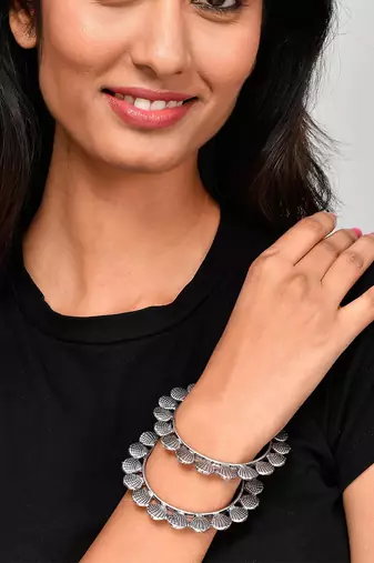 Set of 2 Silver Plated Oxidised handcrafted bangles