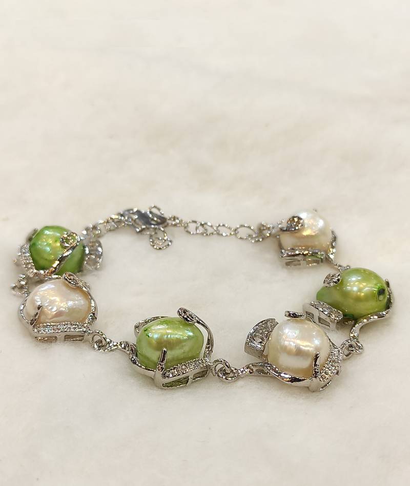 Green mother of pearl bracelets