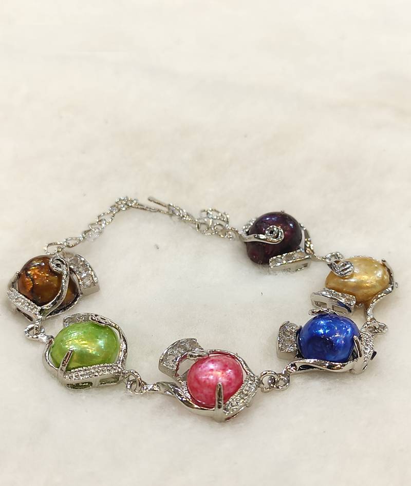 Multicolor mother of pearl bracelets
