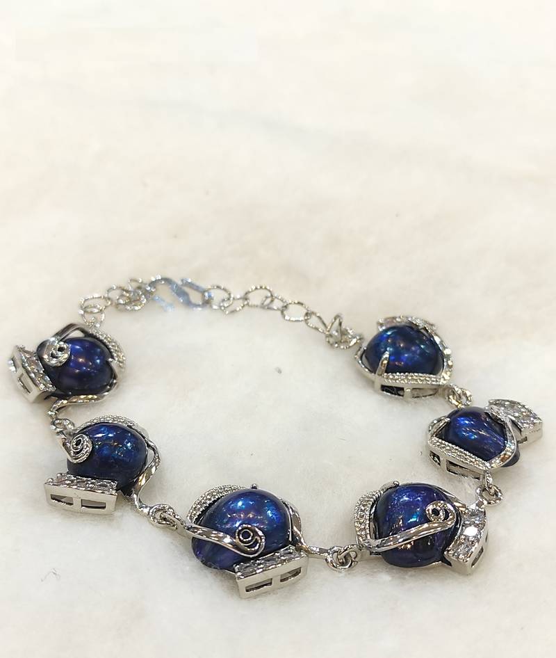 Blue mother of pearl bracelets