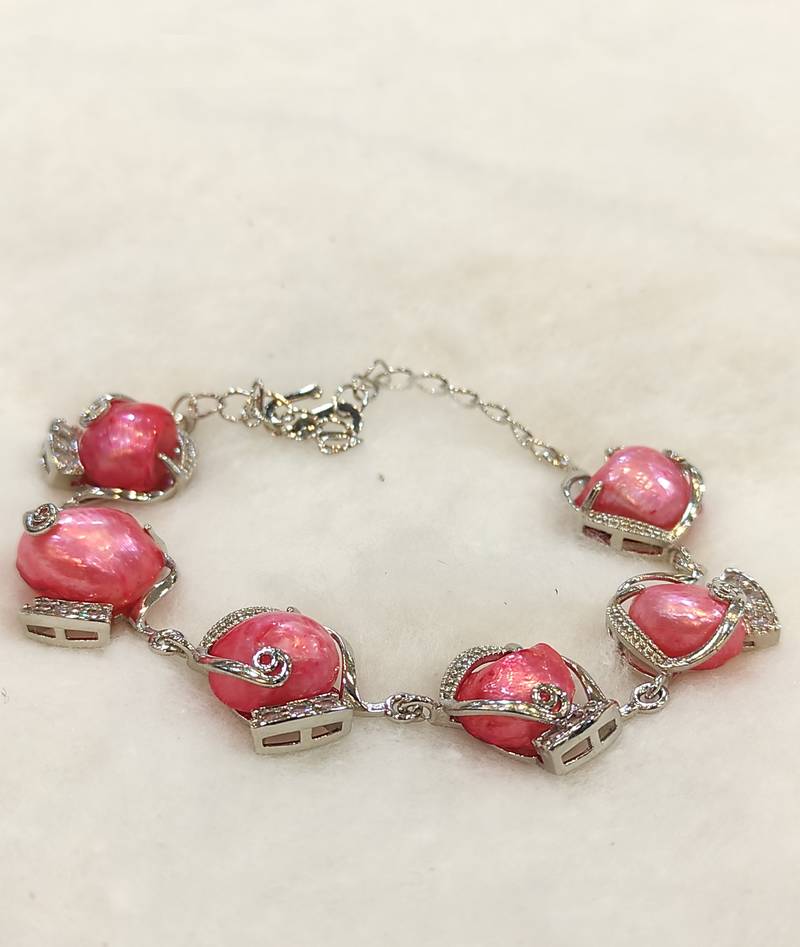 Pink mother of pearl bracelets