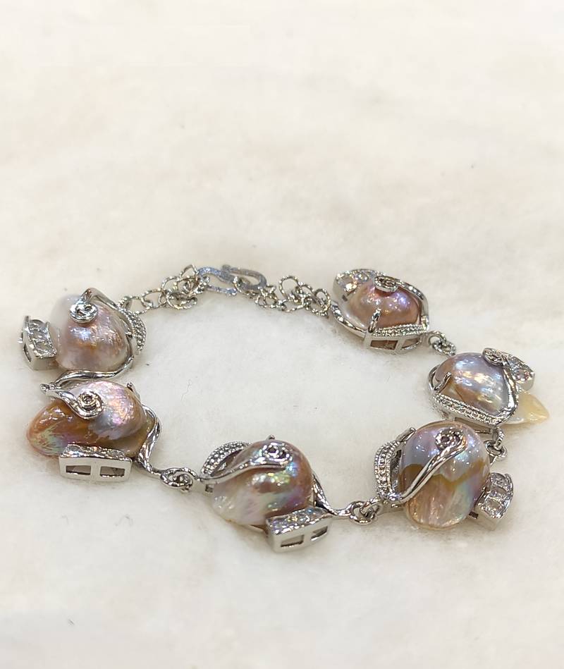 Brown mother of pearl bracelets