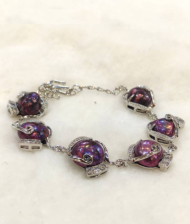 Pink mother of pearl bracelets