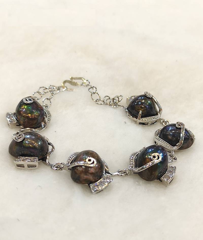 Black mother of pearl bracelets
