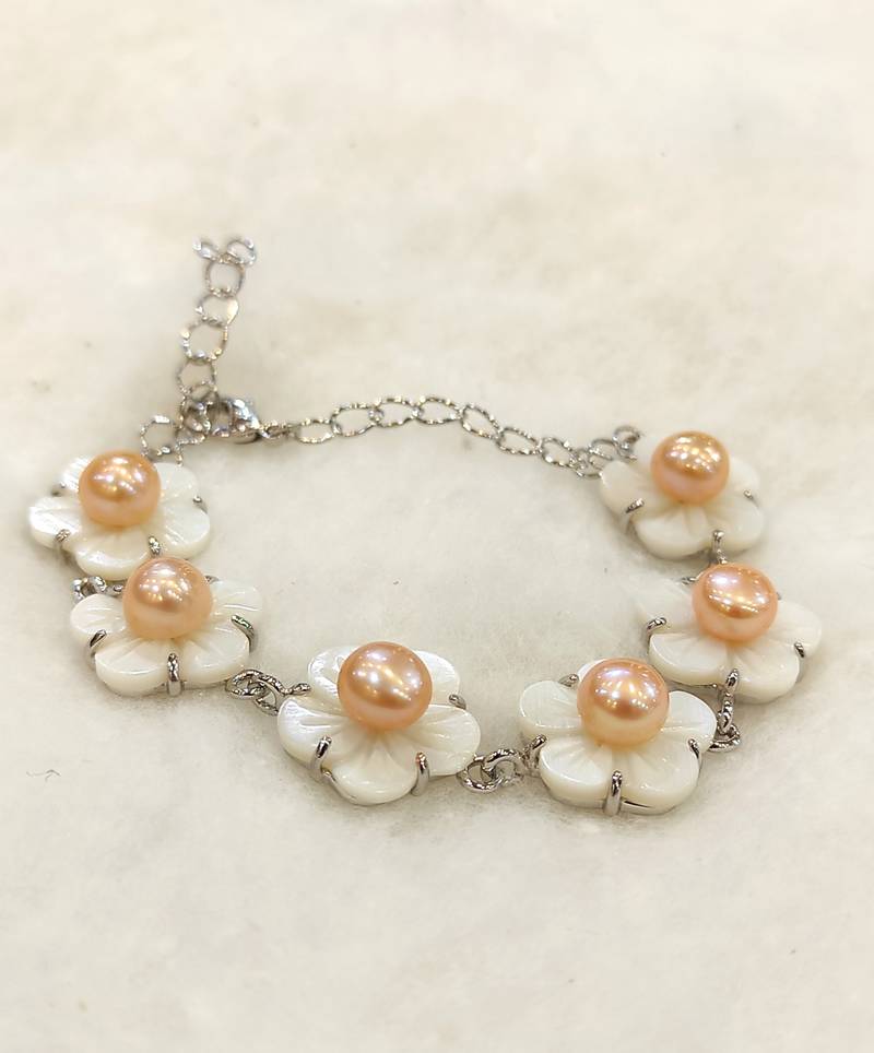 Pink pearl bracelets