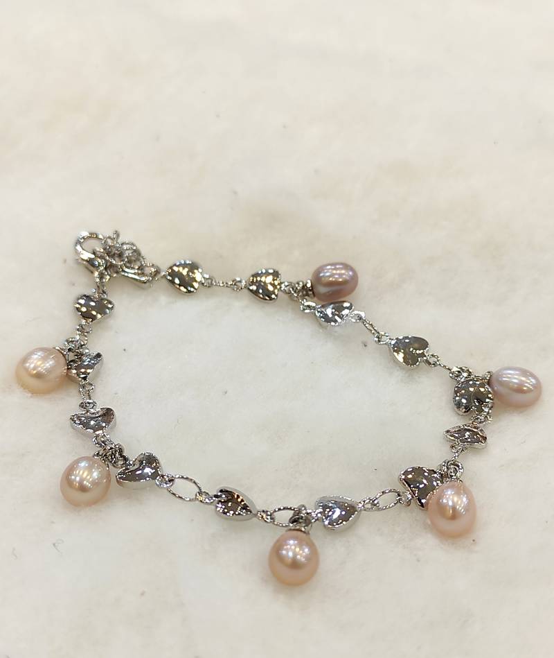 Pink pearl bracelets