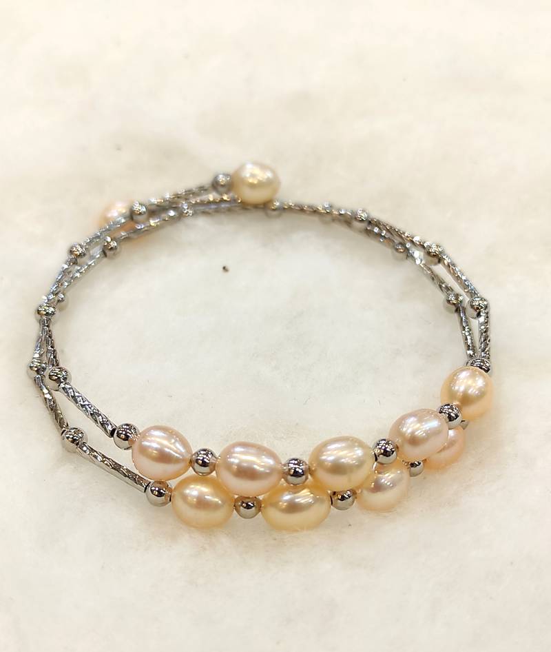 Pink pearl bracelets