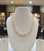 White pearl necklace-sets