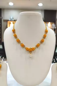 Yellow coral necklace-sets