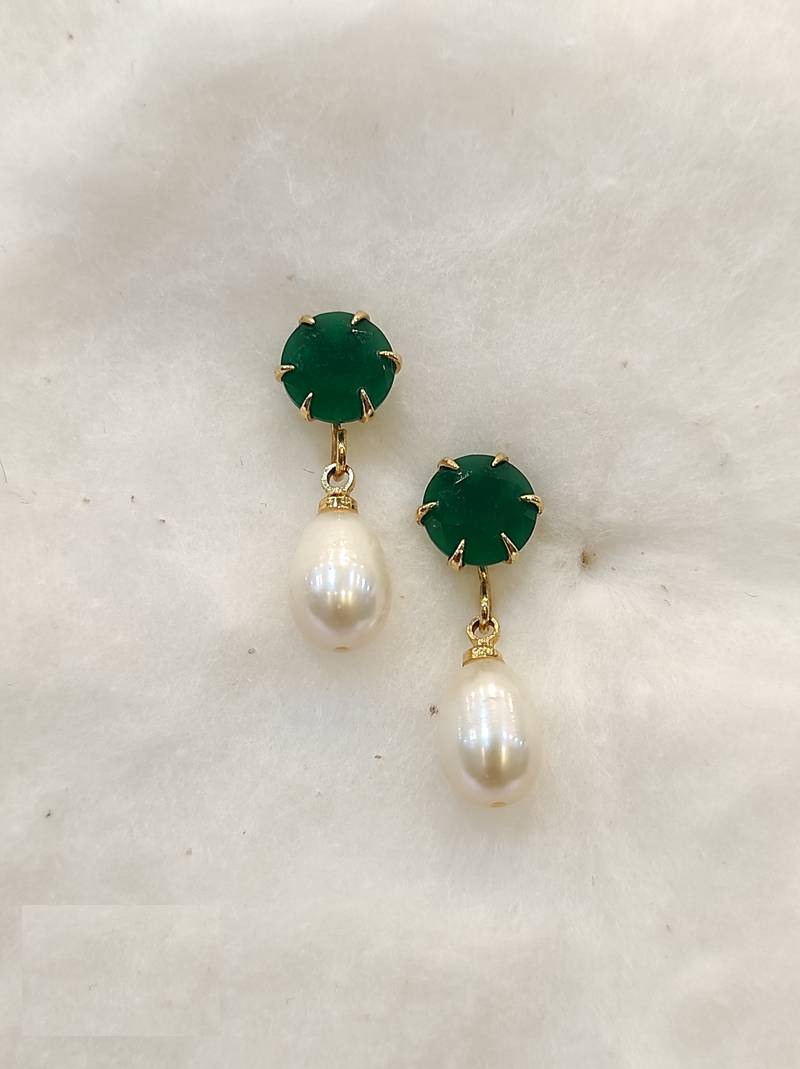 White pearl earrings