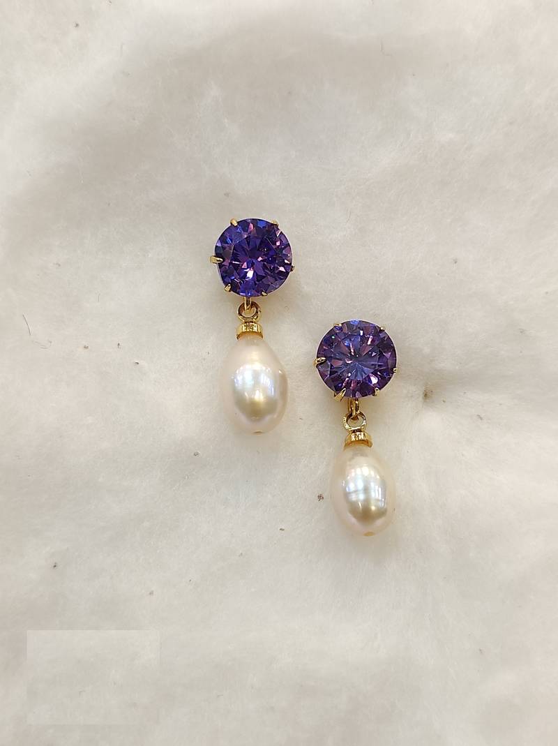 White pearl earrings
