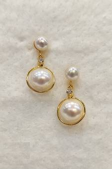 White pearl earrings